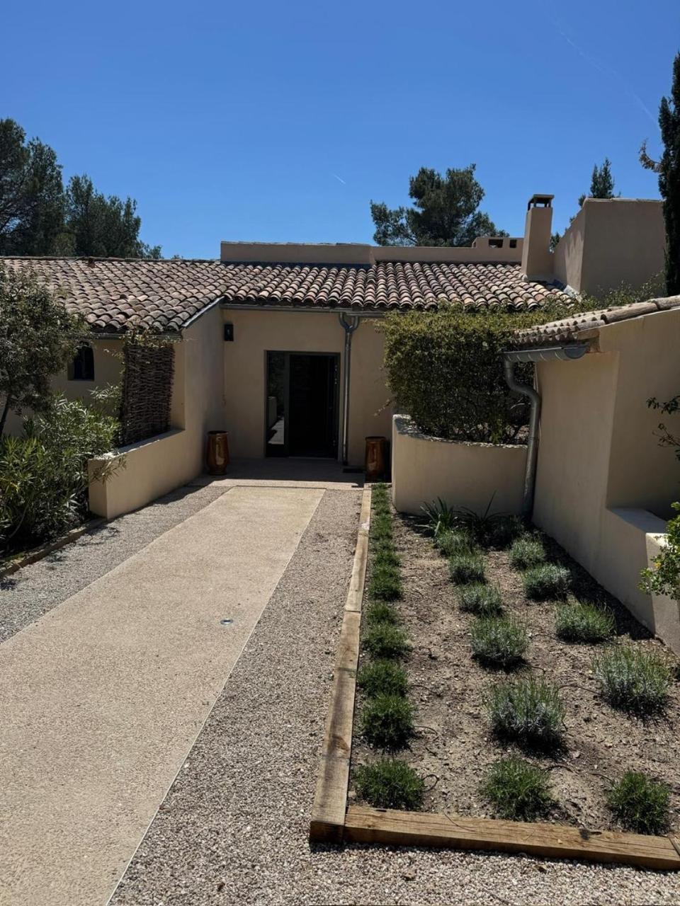 La Cle Des Champs, Boutique Hotel & Spa - Le Mas De Garrigon Roussillon  Exterior photo