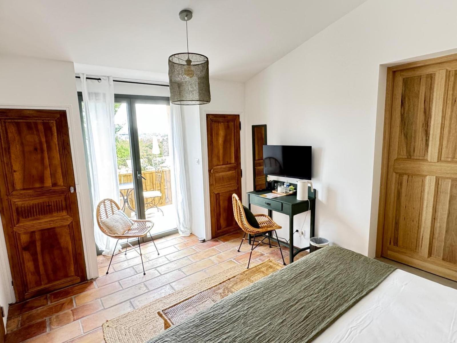 La Cle Des Champs, Boutique Hotel & Spa - Le Mas De Garrigon Roussillon  Exterior photo