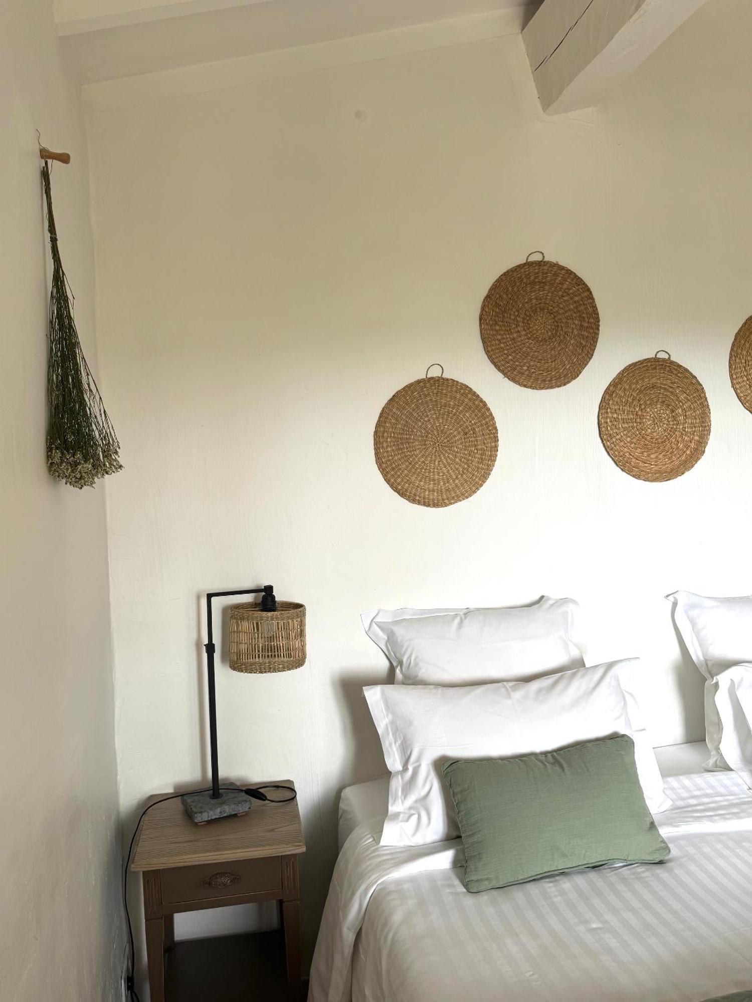 La Cle Des Champs, Boutique Hotel & Spa - Le Mas De Garrigon Roussillon  Exterior photo