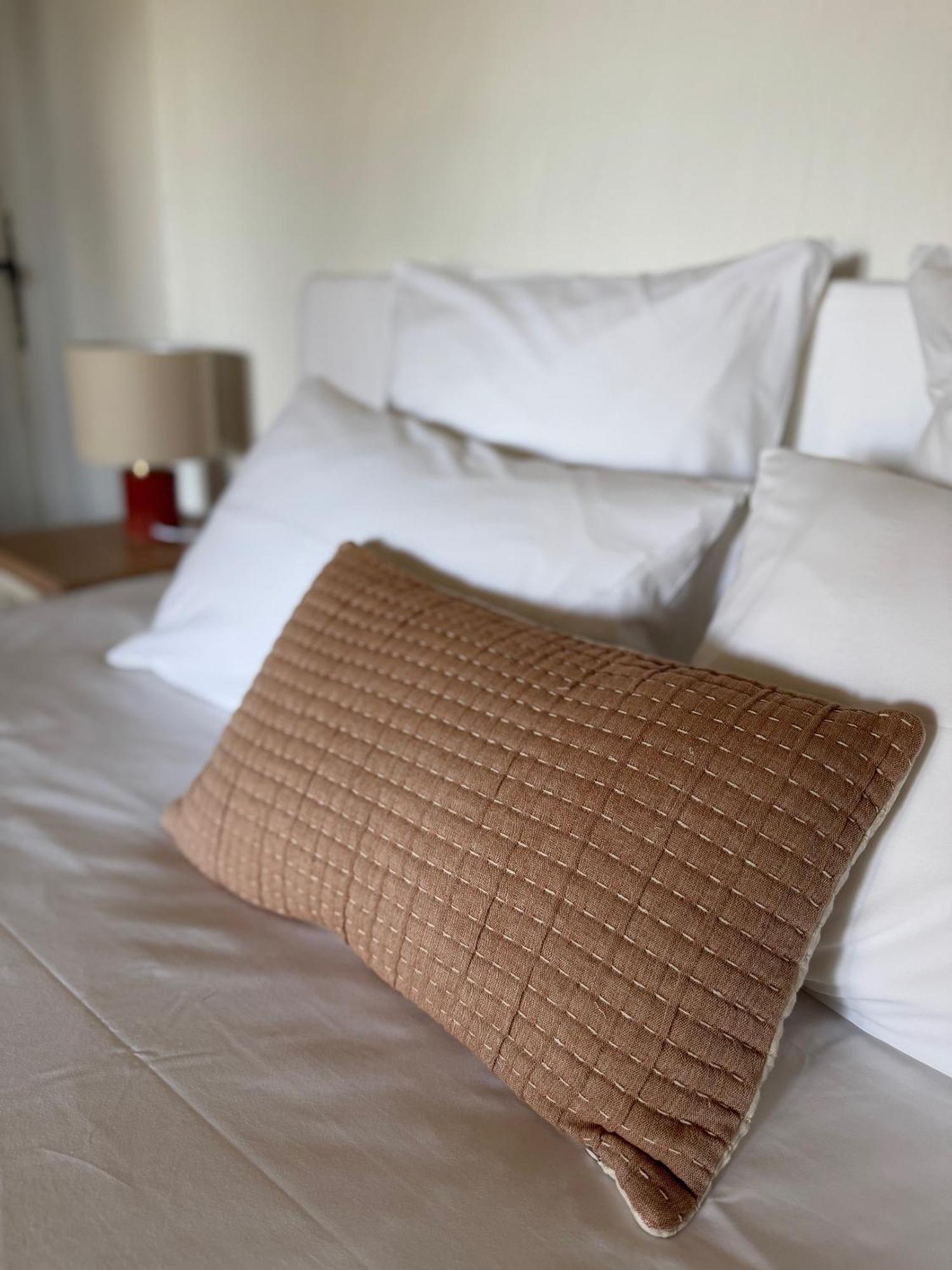 La Cle Des Champs, Boutique Hotel & Spa - Le Mas De Garrigon Roussillon  Exterior photo